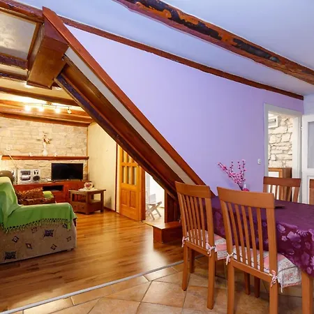 House Karla *